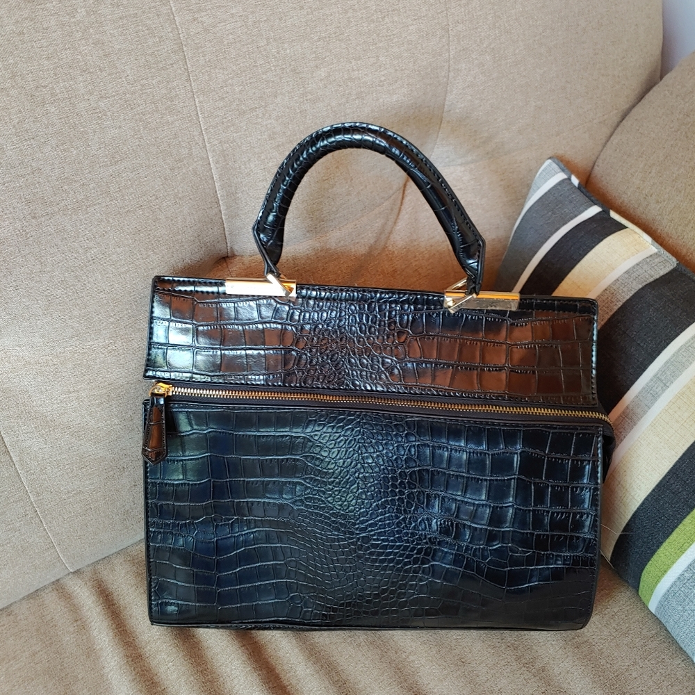 Purse - Picture 2 of 7